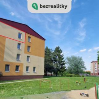 Prodej bytu 3+1 73 m² Uherský Ostroh, Sídliště