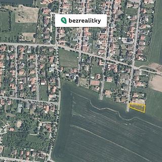 Prodej stavební parcely 975 m&sup2; Ořech