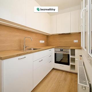 Prodej bytu 3+1 69 m&sup2; Lesná