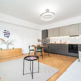 Prodej bytu 4+kk 80 m² Praha, Vladivostocká