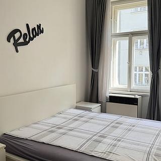Prodej bytu 1+kk, garsoniery 34 m&sup2; Praha