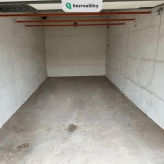 Prodej garáže 20 m² Hradec Králové Pouchov