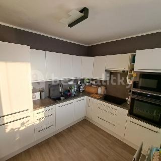 Prodej bytu 3+1 63 m² Paskov, Papírenská