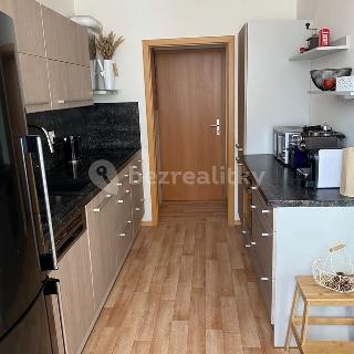 Prodej bytu 3+1 65 m² Praha, Benkova