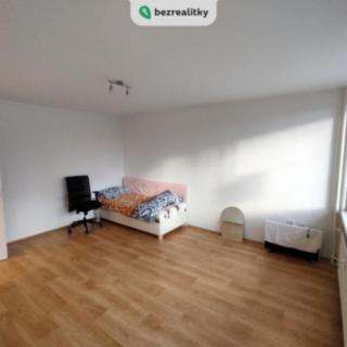 Prodej bytu 1+kk, garsoniery 37 m² Praha