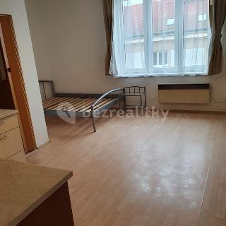 Prodej bytu 5+1 a více 29 m² Praha, Novovysočanská