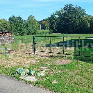 Prodej stavební parcely 663 m² Babice, 