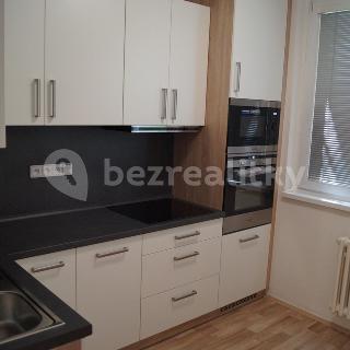 Prodej bytu 3+1 62 m² Ždánice, Kostelní