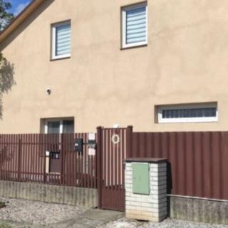Prodej rodinného domu 120 m² Tišice, Luční