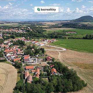 Prodej stavební parcely 1123 m&sup2; Straškov-Vodochody