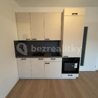 Prodej bytu 1+kk a garsoniéry 33 m² Praha, Milánská