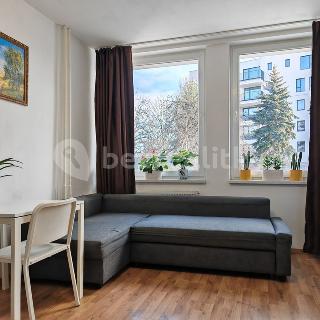 Prodej bytu 1+kk, garsoniery 40 m² Praha