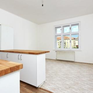 Pronájem bytu 3+kk 56 m² Praha