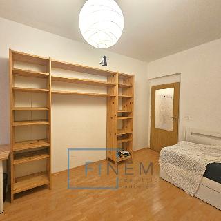 Pronájem bytu 3+kk 74 m² Roztoky, Felklova