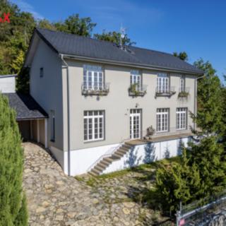 Prodej rodinného domu 219 m&sup2; Vráž