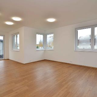 Prodej bytu 4+kk 111 m² Úhonice, Otakara Kádnera