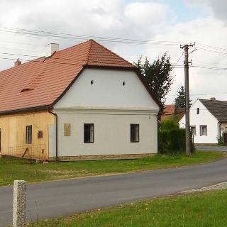 Prodej rodinného domu 190 m² Zvíkovec