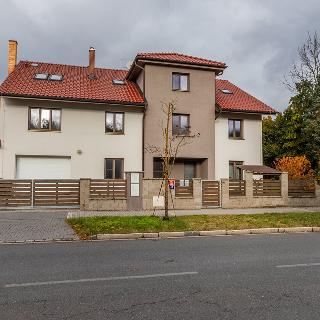 Pronájem bytu 3+1 90 m² Praha, Ruzyňská