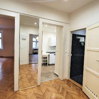 Pronájem bytu 3+1 78 m² Praha, dr. Zikmunda Wintra