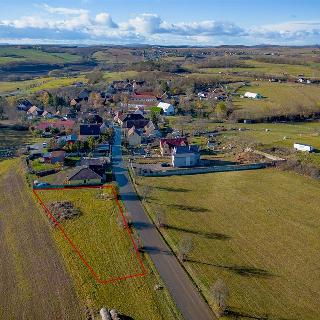 Prodej stavební parcely 948 m² Mořina