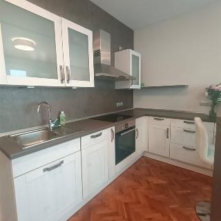 Pronájem bytu 2+kk 51 m² Praha