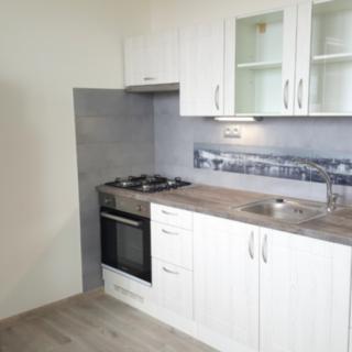 Pronájem bytu 1+1 30 m² Šlapanice