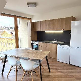 Pronájem bytu 2+kk 44 m² Brno, Údolní