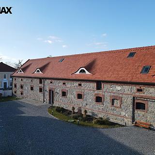 Pronájem Ostatních komerčních prostor 258 m&sup2; Bystřice