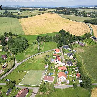 Prodej stavební parcely 1411 m&sup2; Litichovice