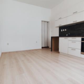 Pronájem bytu 1+kk, garsoniery 30 m² Šumperk