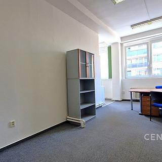 Pronájem kanceláře 27 m&sup2; Praha
