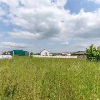 Prodej stavební parcely 1 310 m² Malá Hraštice