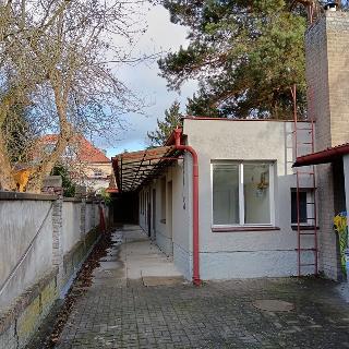 Pronájem výrobního objektu 386 m² Praha, Ke znaku