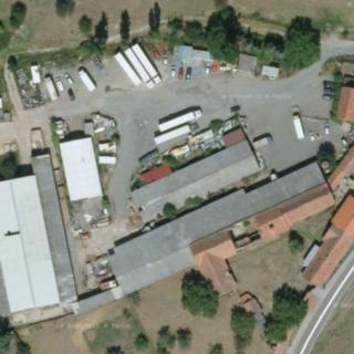 Pronájem komerčního pozemku 400 m² Mezouň