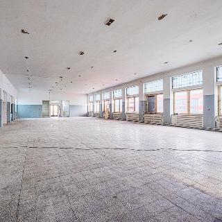 Pronájem skladu 900 m² Hořovice, Sklenářka