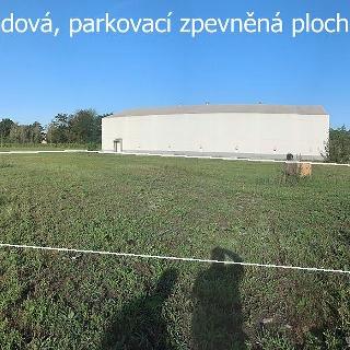 Pronájem komerčního pozemku 500 m² Králův Dvůr, Tovární