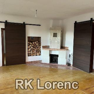 Pronájem rodinného domu 1 136 m² Lovčičky