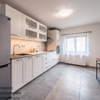 Prodej rodinného domu 128 m² Jeneč, Pavlovská