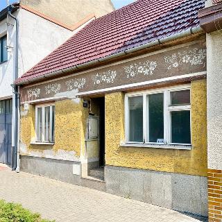 Prodej rodinného domu 74 m² Otrokovice