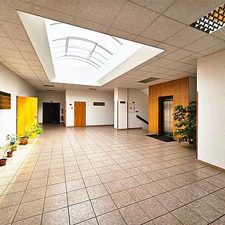 Pronájem kanceláře 59 m&sup2; Zlín