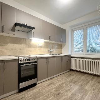 Pronájem bytu 2+1 55 m² Chropyně, Tyršova