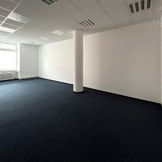 Pronájem kanceláře 63 m² Zlín, Kvítková