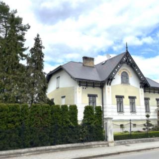 Prodej rodinného domu 297 m² Kroměříž