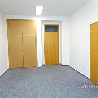 Pronájem kanceláře 22 m&sup2; Zlín