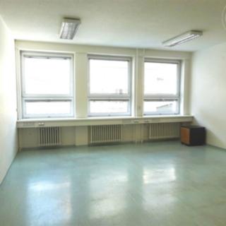 Pronájem kanceláře 33 m&sup2; Zlín