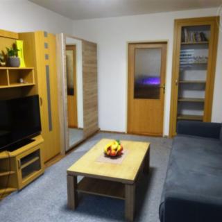 Prodej bytu 2+1 67 m² Hulín, Holešovská