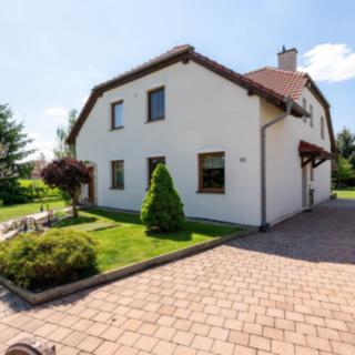 Prodej rodinného domu 344 m² Příkazy