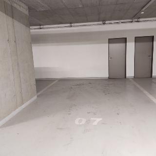 Pronájem parkovacího místa 27 m² Olomouc, Frištenského