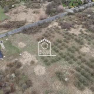 Prodej stavební parcely 2 002 m² Svojkov