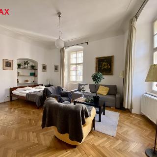 Pronájem bytu 1+1 50 m² Praha, Náprstkova